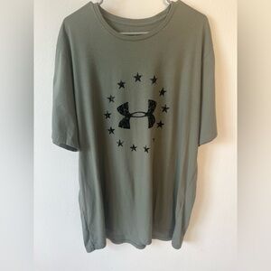 2 XXL Under Armour men’s T-shirts